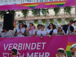 Regenbogenparade 2024
